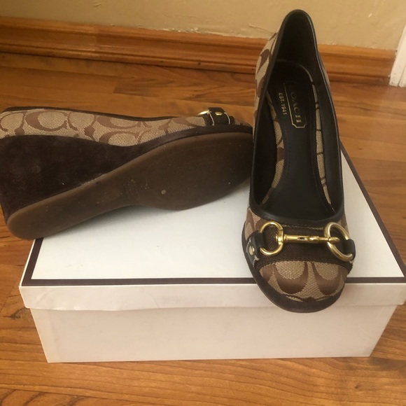 Coach shoes - Picture 3 of 3